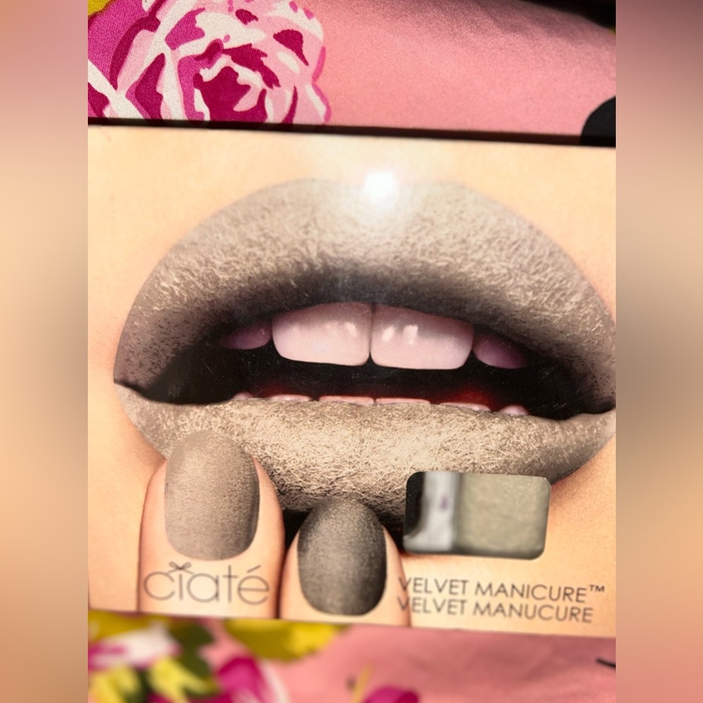 Ciate gray gunmetal velvet powder coat nails manicure kit glam fantasy fx fake